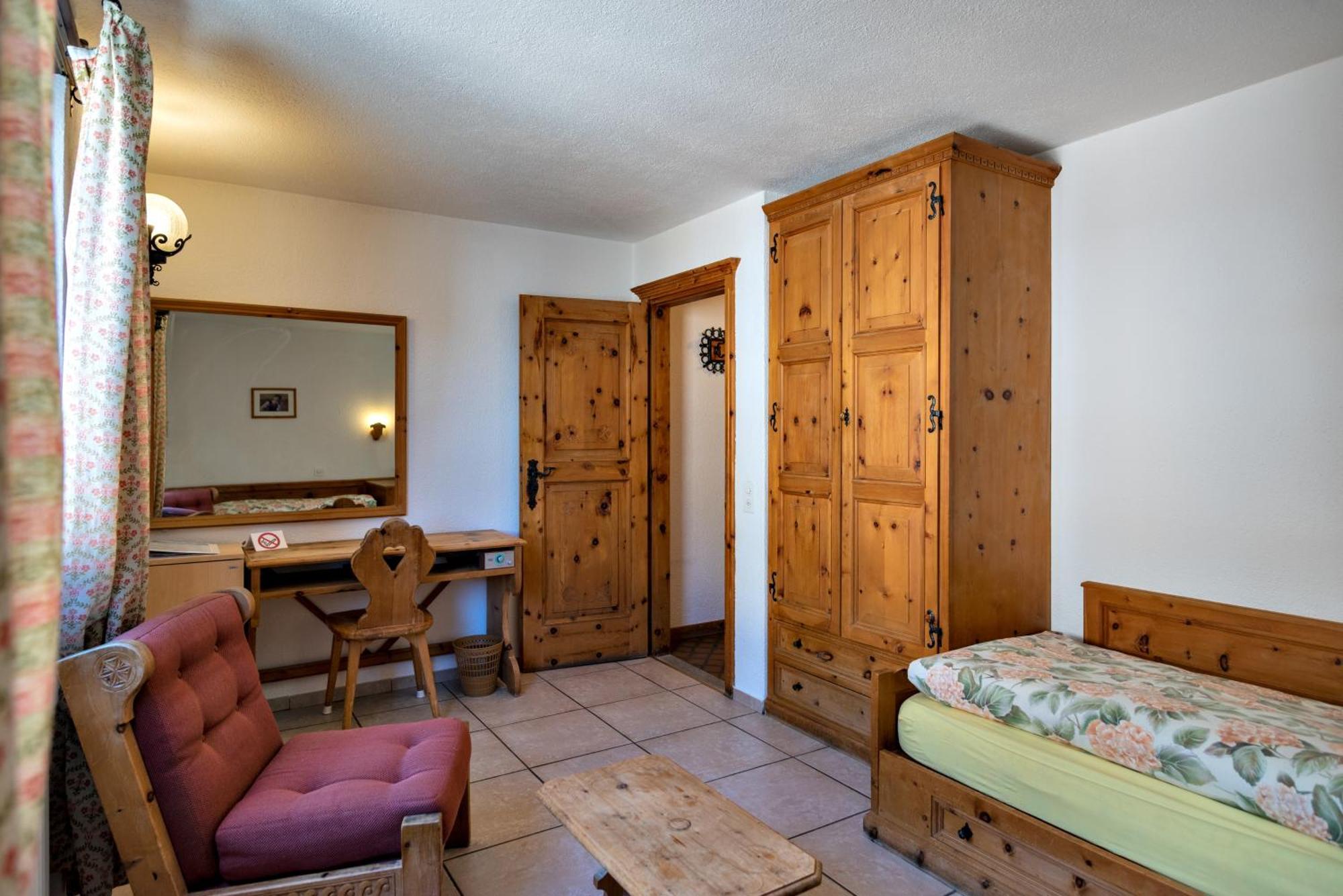 Silva Appartments And Rooms Silvaplana Δωμάτιο φωτογραφία